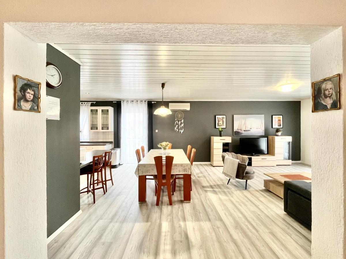 Apartments Rino Vodice Eksteriør billede