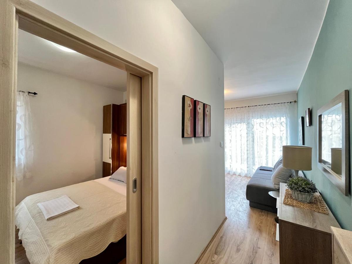 Apartments Rino Vodice Eksteriør billede