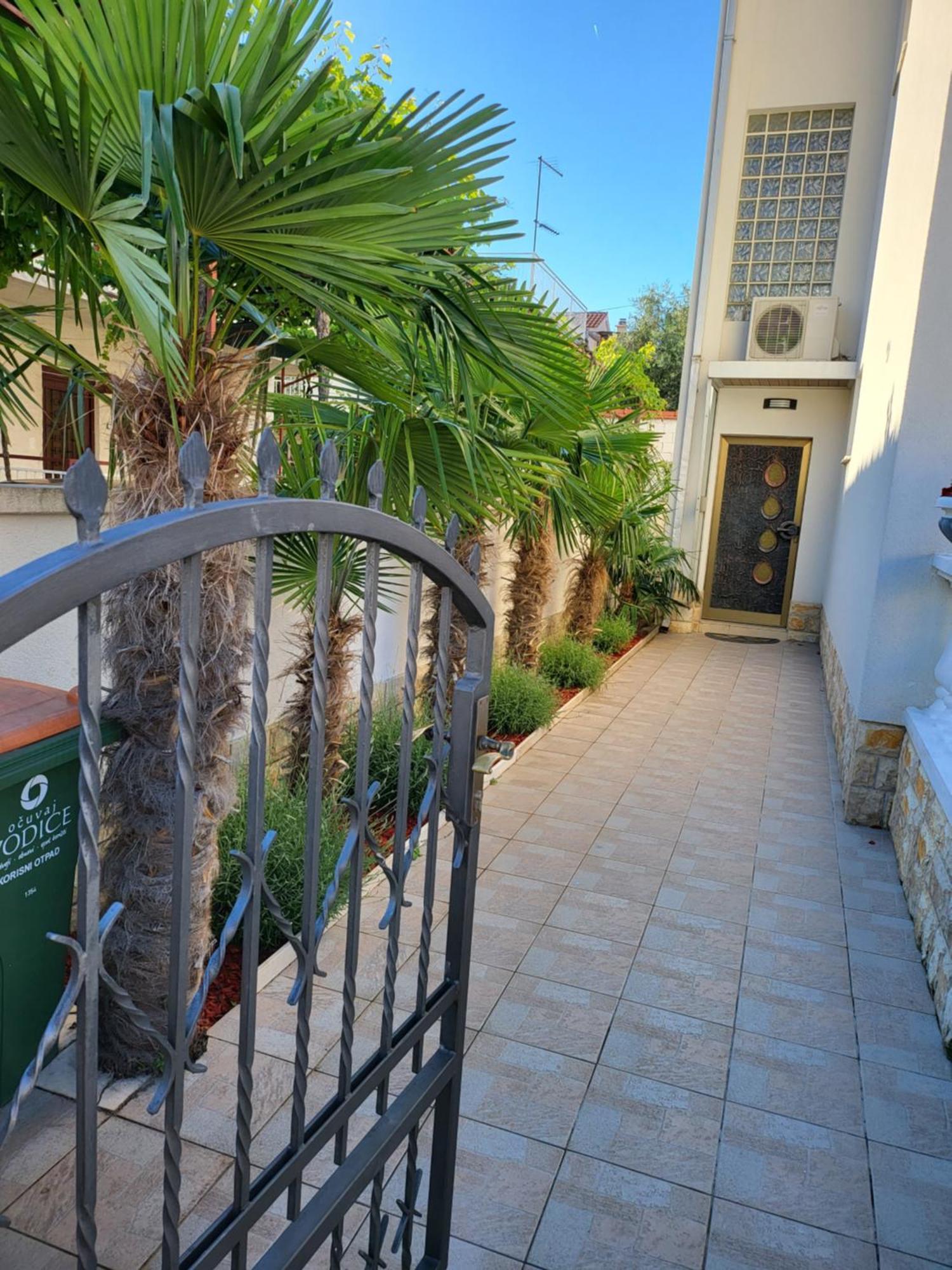 Apartments Rino Vodice Eksteriør billede
